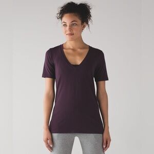 LULULEMON V Neck Tee